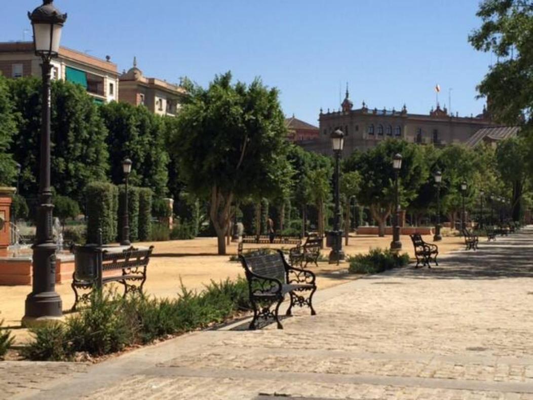 Apartamento A Estrenar Frente A La Plaza De Espana Sevilla Buitenkant foto